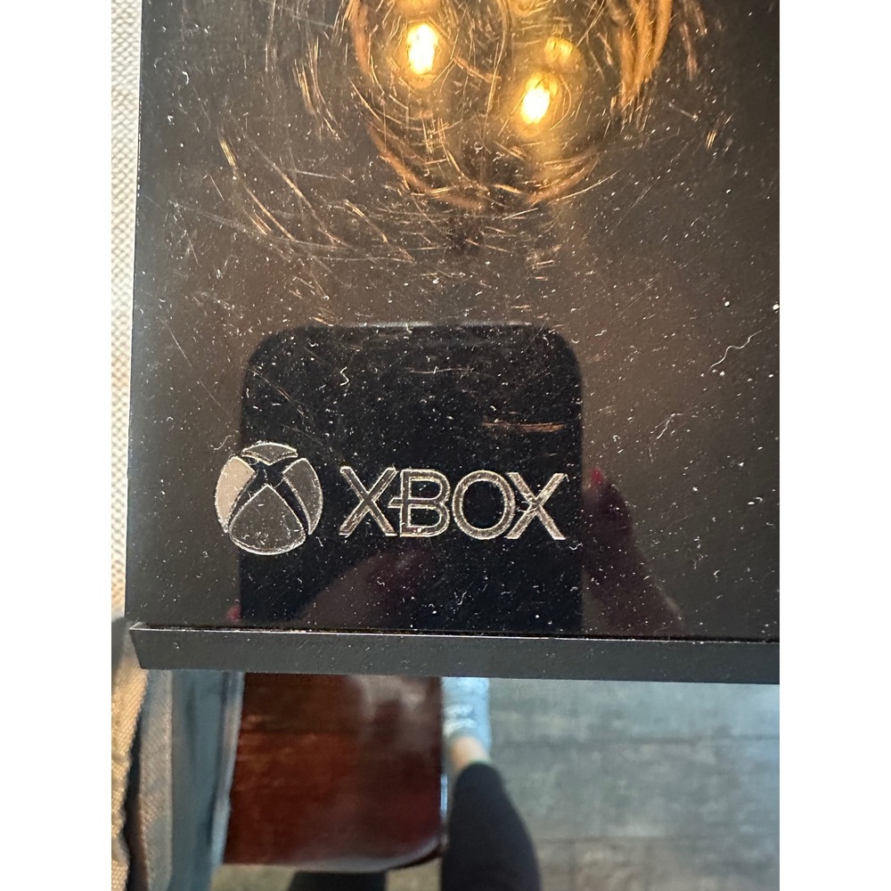 Microsoft Xbox One 500GB Console Bundle 3 Controllers 8 Games Headsets Black